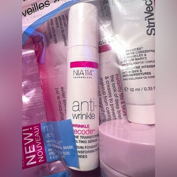 Strivectin Wrinkle Smoothing Wonders Four Piece Set Of Wrinkle Smoothing Minis - Picture 4 of 5